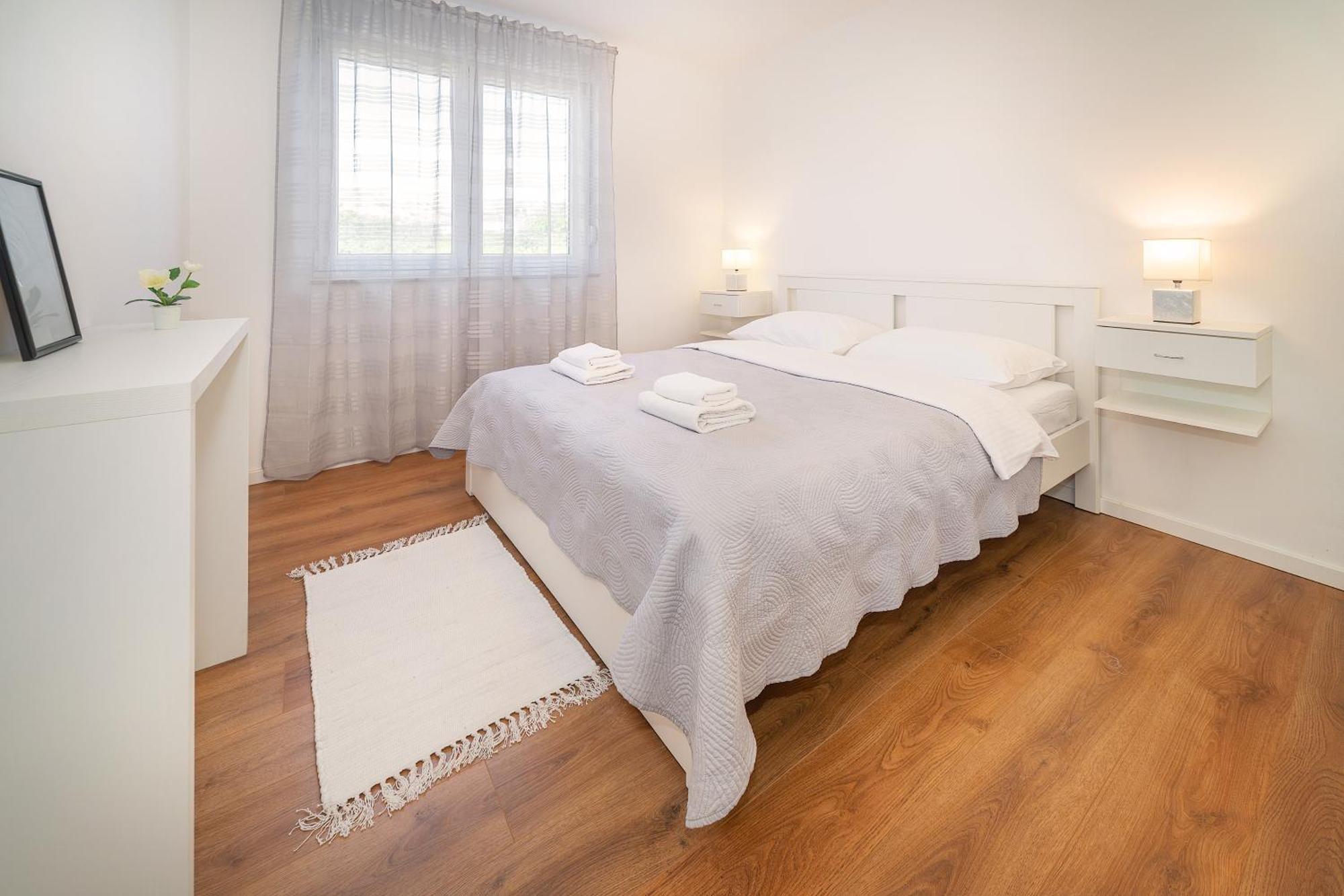 באסקה Poolside Apartments Anabella מראה חיצוני תמונה