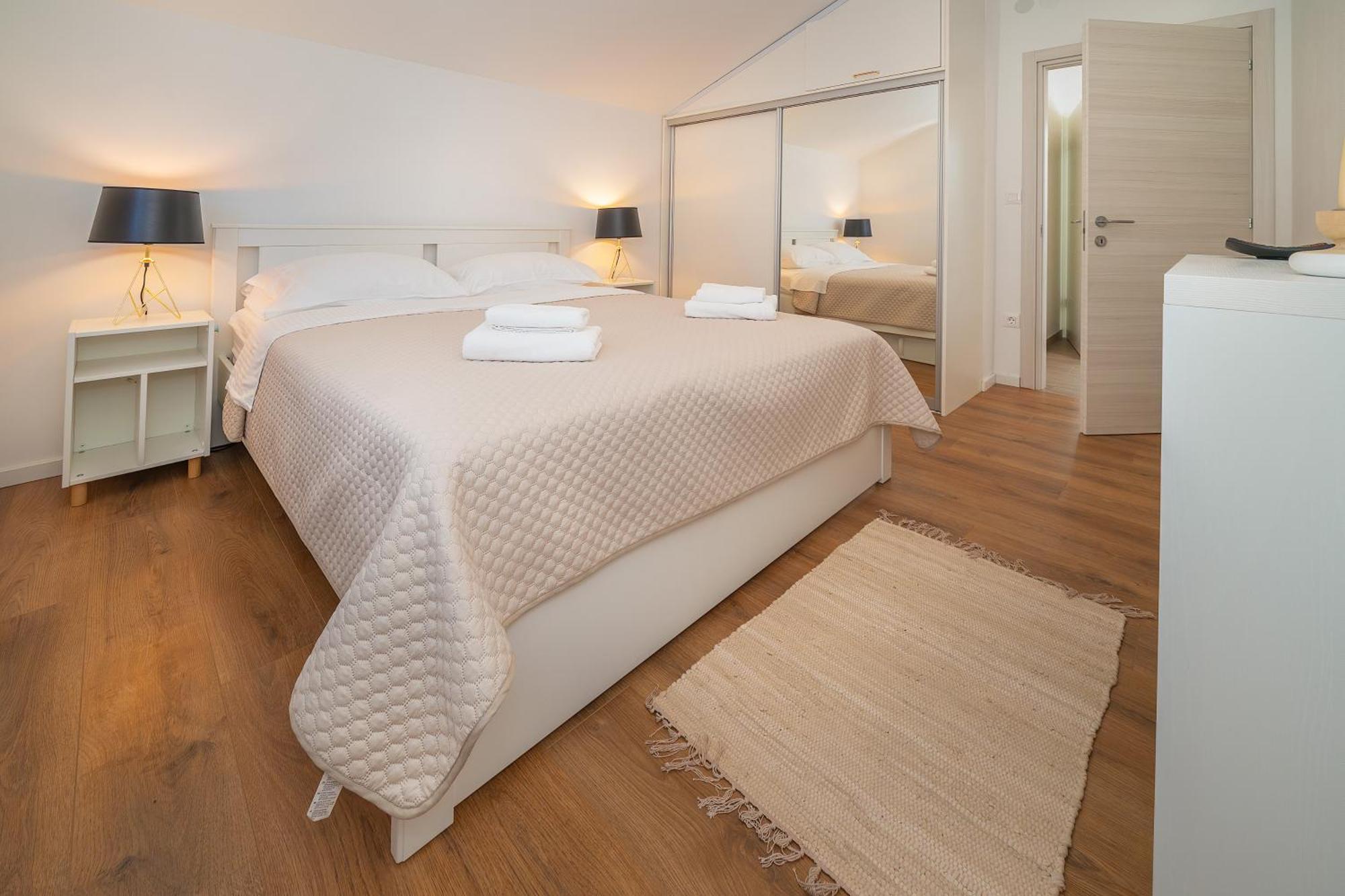 באסקה Poolside Apartments Anabella מראה חיצוני תמונה
